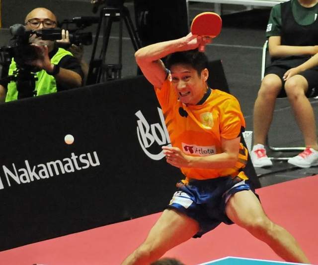 他将通过不 他将通过不