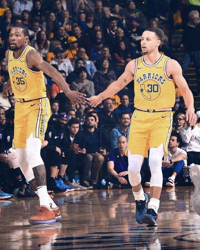 还是短传 还是短传